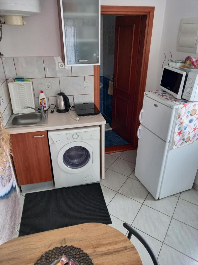 Studio Ap ,Nini' Supetar Exteriér fotografie