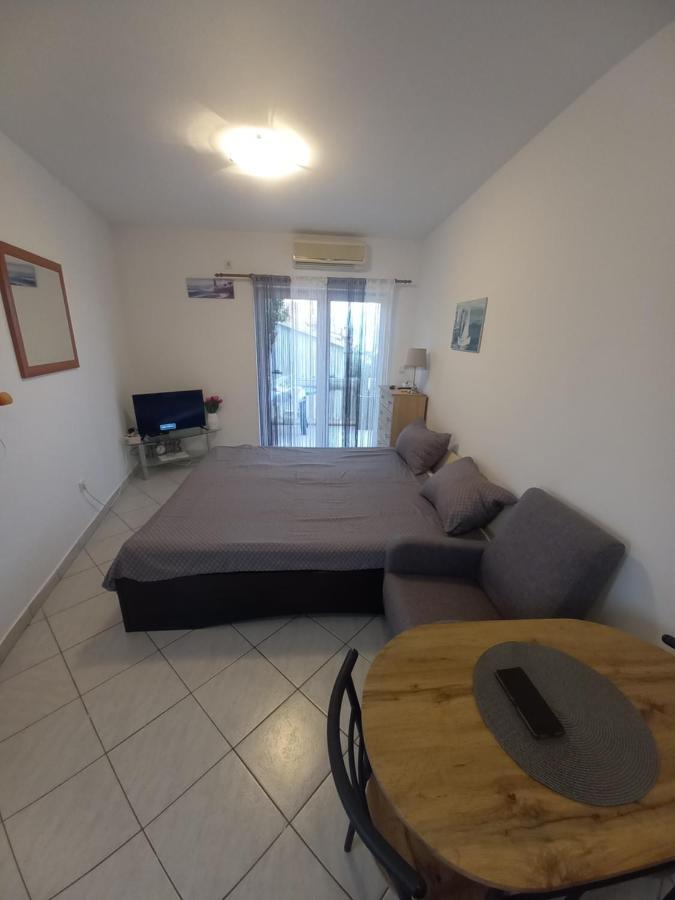 Studio Ap ,Nini' Supetar Exteriér fotografie